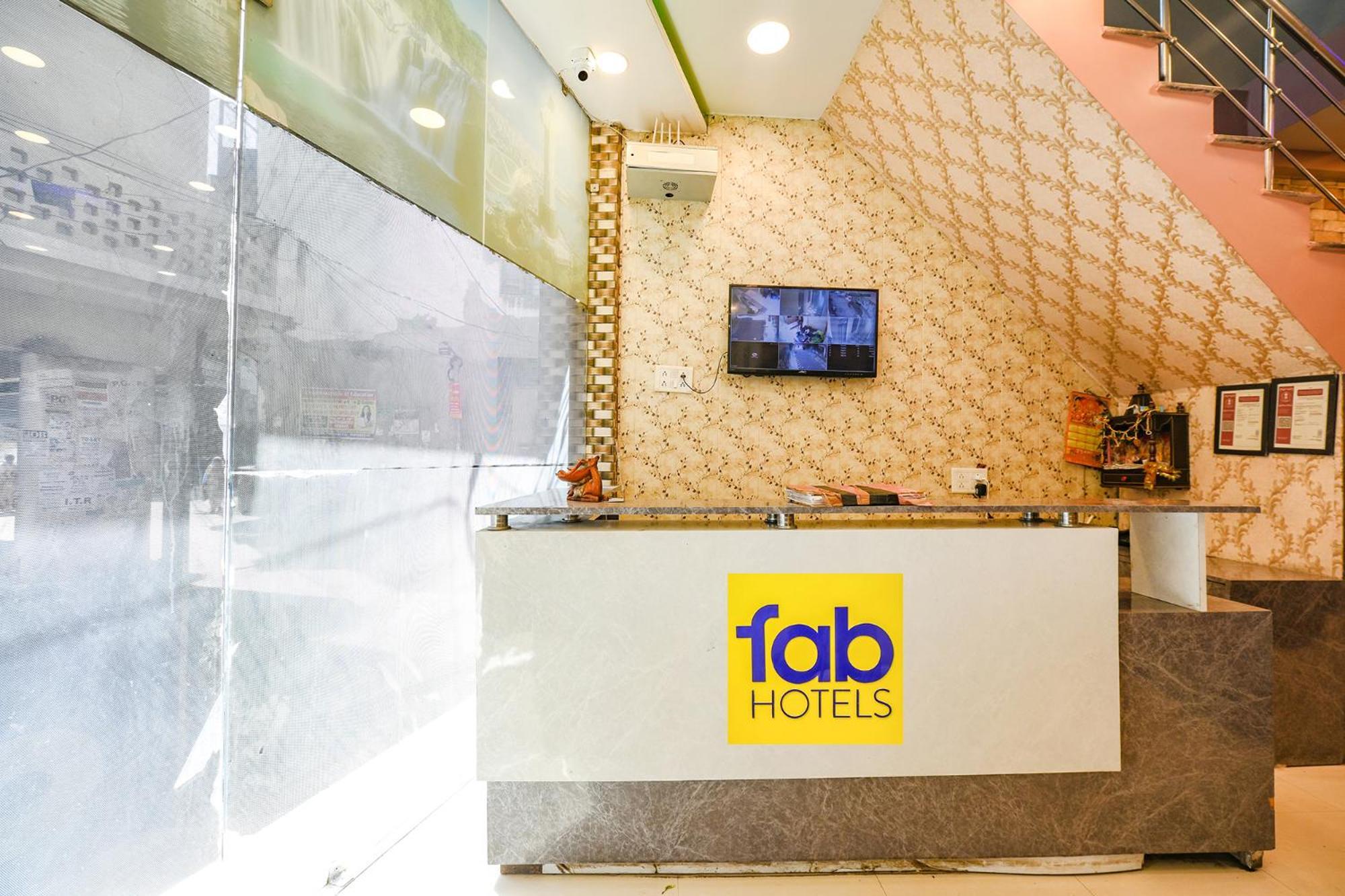 فندق Fabexpress Galaxy Nayagaon المظهر الخارجي الصورة